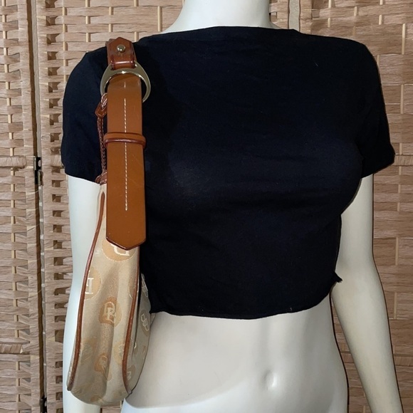 Dooney & Bourke Bag Signature Logo Hobo Shoulder Bag Dooney Shoulder Bag 🔥 - Picture 7 of 16